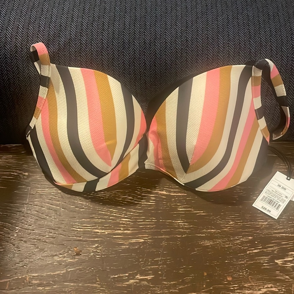 Bikini bathing suit top. 36 DD